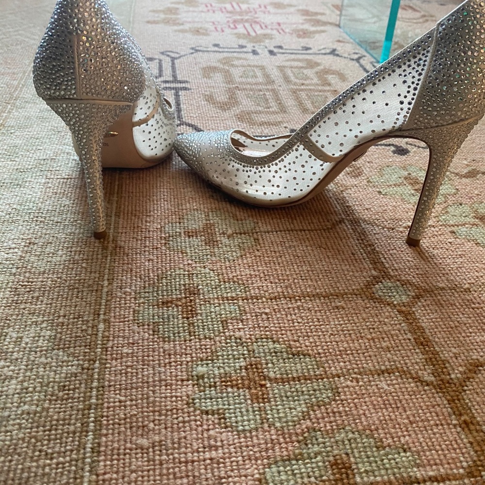 Fancy yet comfortable heels!